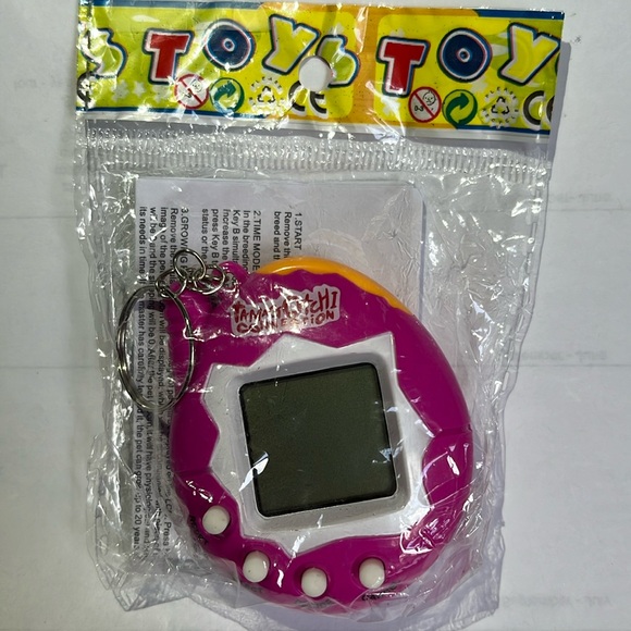 Tamagotchi Keychain Pink Unopened - Picture 2 of 5